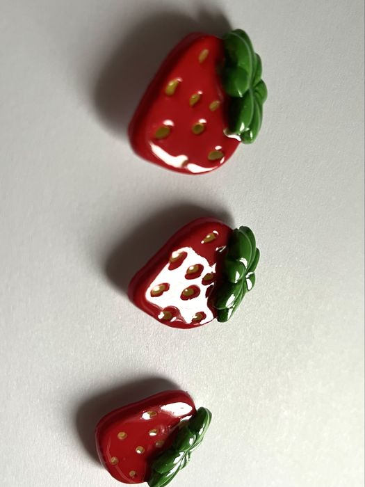 Magneți handmade din clay/lut. Capsuni