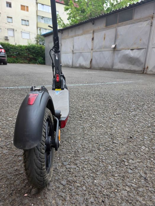 Trotineta electrica E-TWOW Booster ES – stare foarte buna, 1674 km, baterie originala