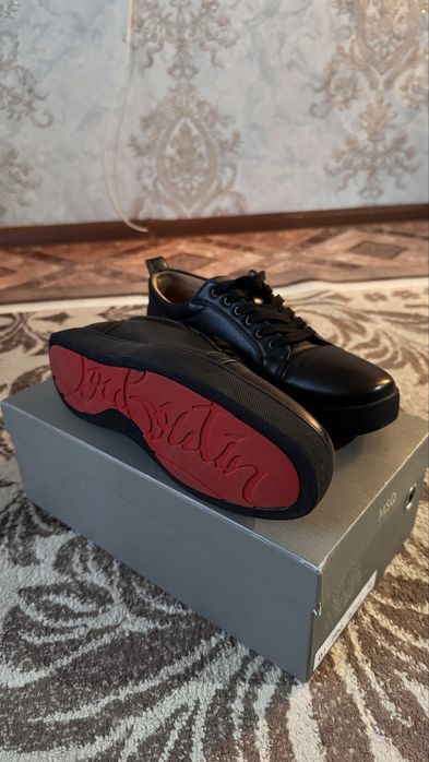 Продам обувь Christian Louboutin