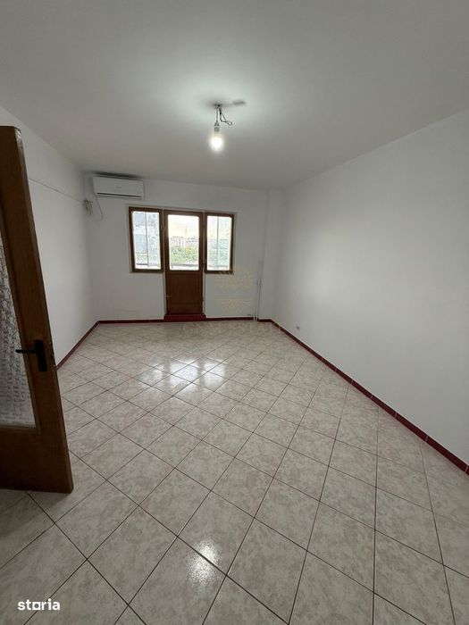 2 Camere Decomandat Zona Crangasi — fotografia 1