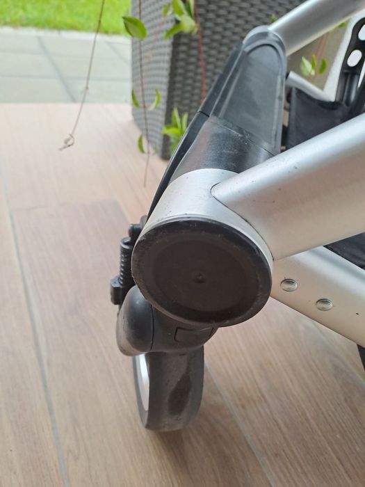 Детска количка Mutzy i2 цвят Amsterdam green