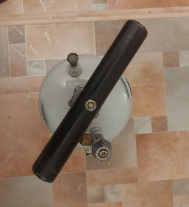 Продам бачок для опрыскивателя