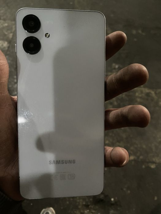 Самсунг А06 64гб