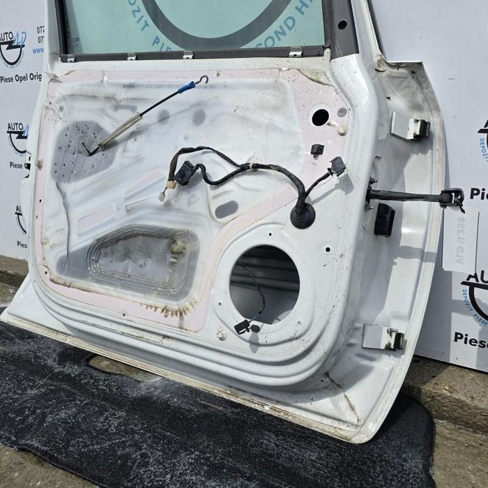 Portiera usa stanga fata Opel Zafira B Facelift