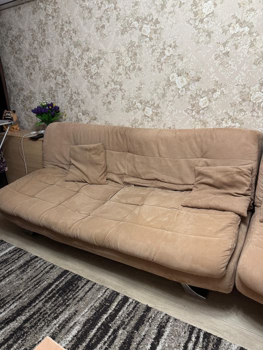 Продам диван + два кресла