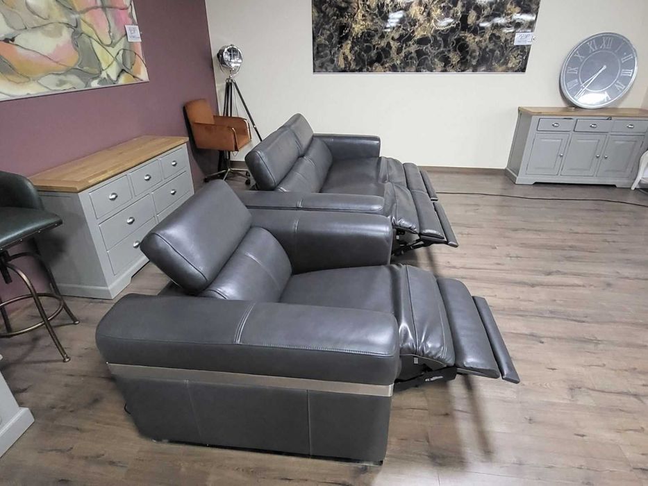 Сив кожен диван тройка и фотьойл Moreno с ел. релакс механизъм