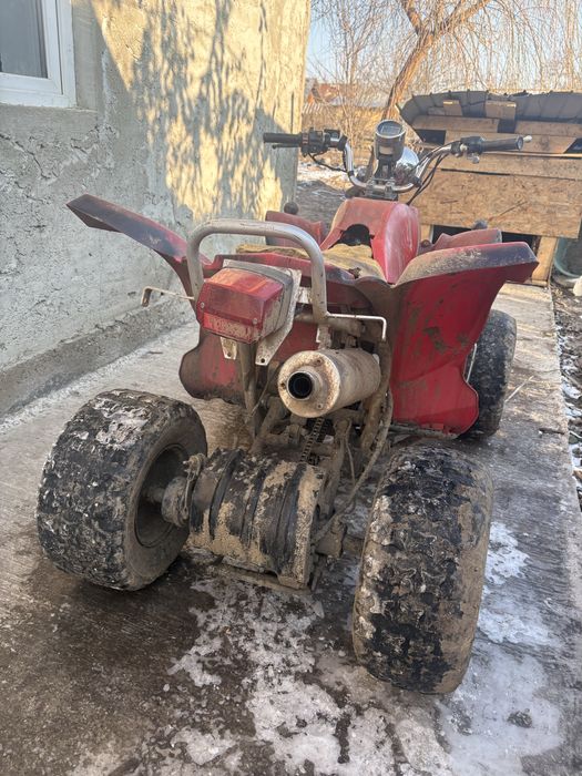 vand atv 150cc sparea la atv este hna buna,pornire la pedala