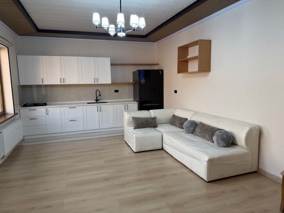 Srochna sotiladi yangi rimontan chiqan