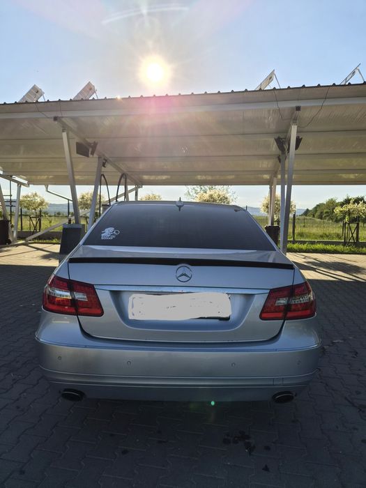 Mercedes-Benz E350 W212