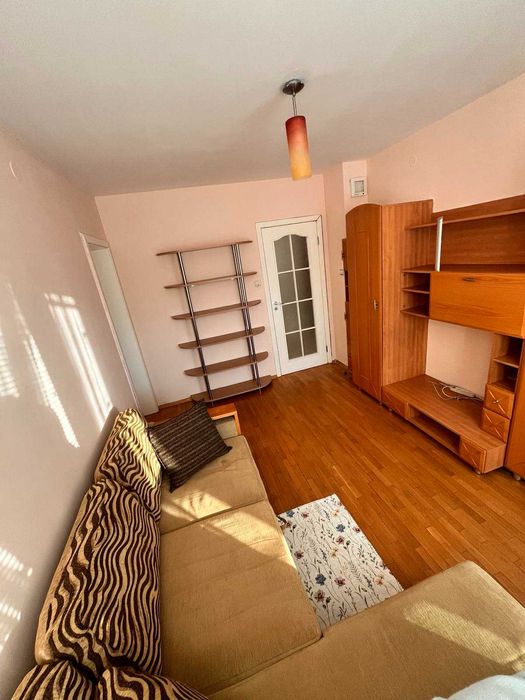 Дава се под наем Тристаен апартамент в София, Младост 1 - 89 кв.м за 747.66 € - Снимка #3