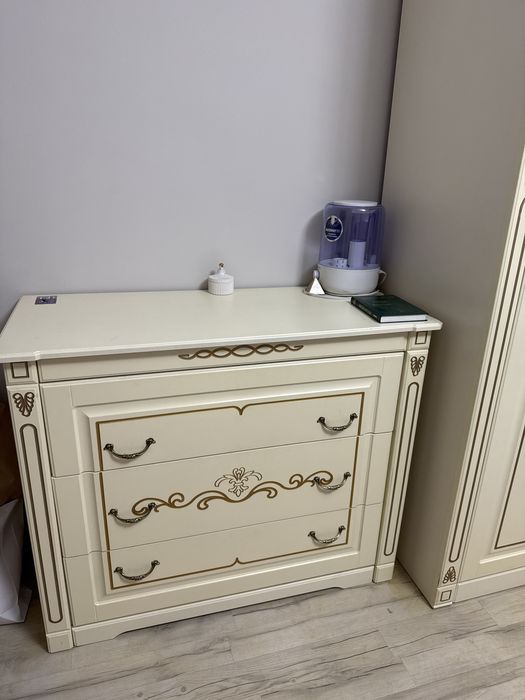 Шкаф и комод