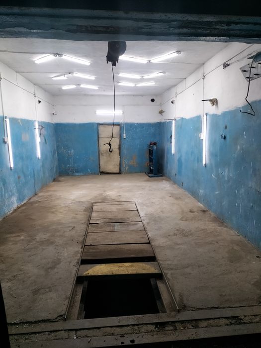 Продам длинный двухэтажный гараж