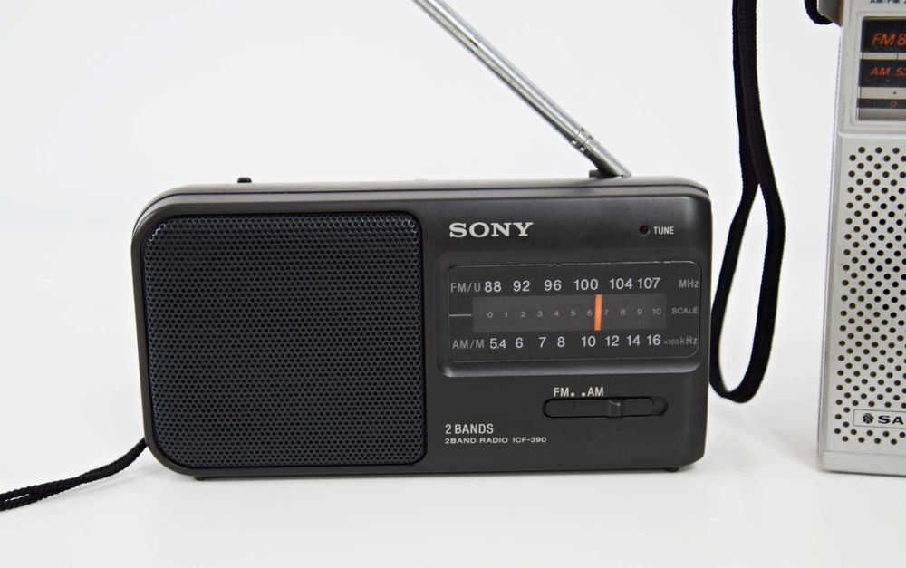 Radio portabil de buzunar Sony ICF-390