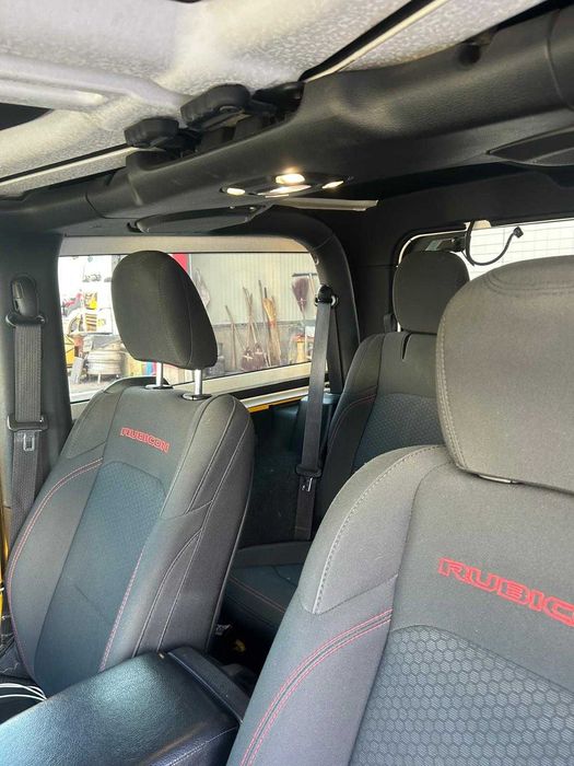 Vând/Schimb Jeep Wrangler Rubicon decapotabil