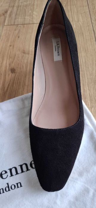 L.K.Bennett court shoes 38