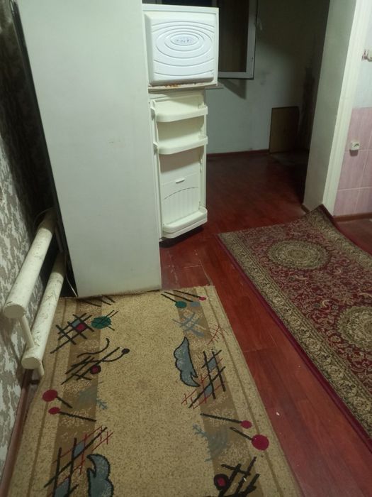 квартира сотилади 4хонали 5этажли дом 1-этаж