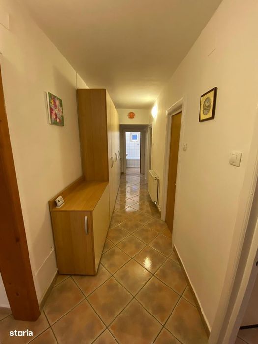 Apartament 4 camere (strada Zizinului)