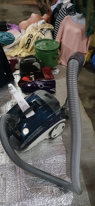 Продам моющий пылесос