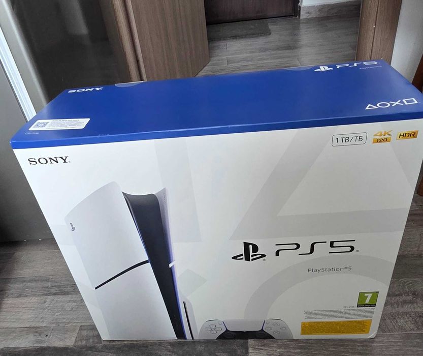 Vând Sony PlayStation PS5