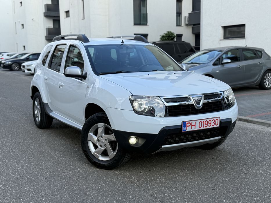 Dacia Duster 4x4 - 1.5 diesel - Piele, Xenon, Senzori parcare - Posib RATE