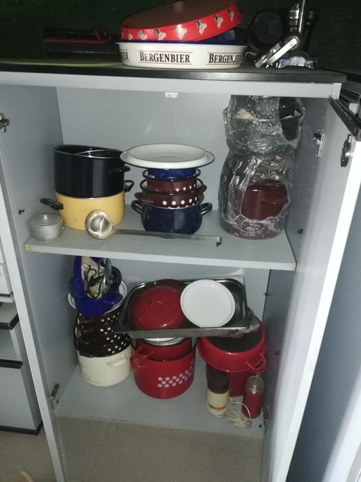 Vand piese mobilier.