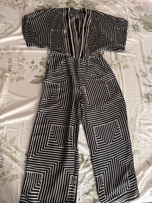 Комбинезон женская размер М материал шелк