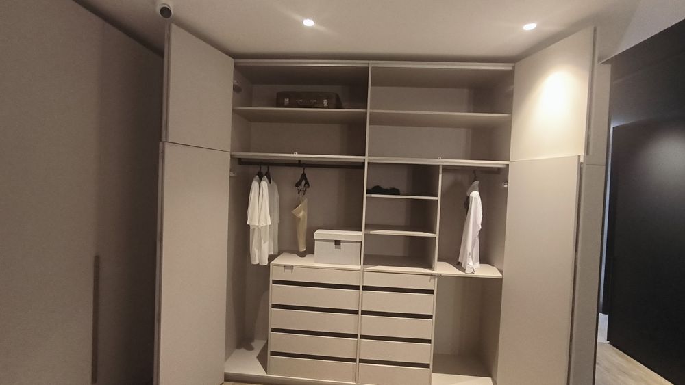 Делаю шкафы на заказ, не стандартные решения. Дизайн.