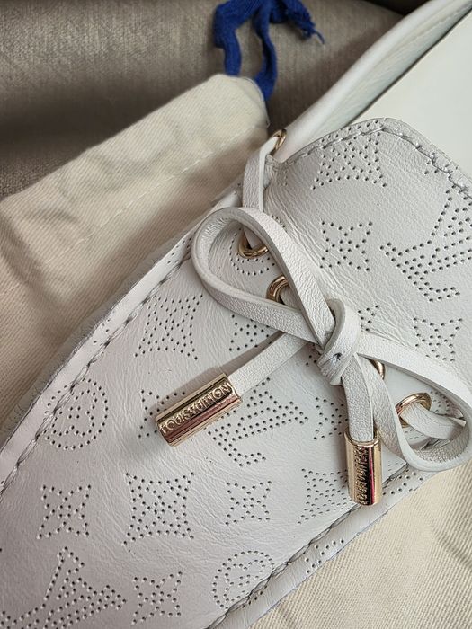 Чехли Louis Vuitton налични