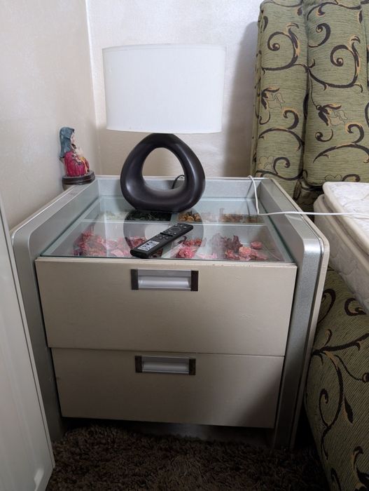 De vanzare pat & saltea ortopedica 180x200  & 2 noptiere