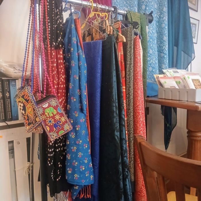Шалове от Индия кашмир, коприна, памук, вълна