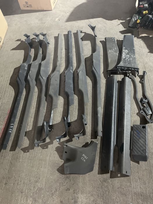 Пластиковые детали на Ауди А4 В5