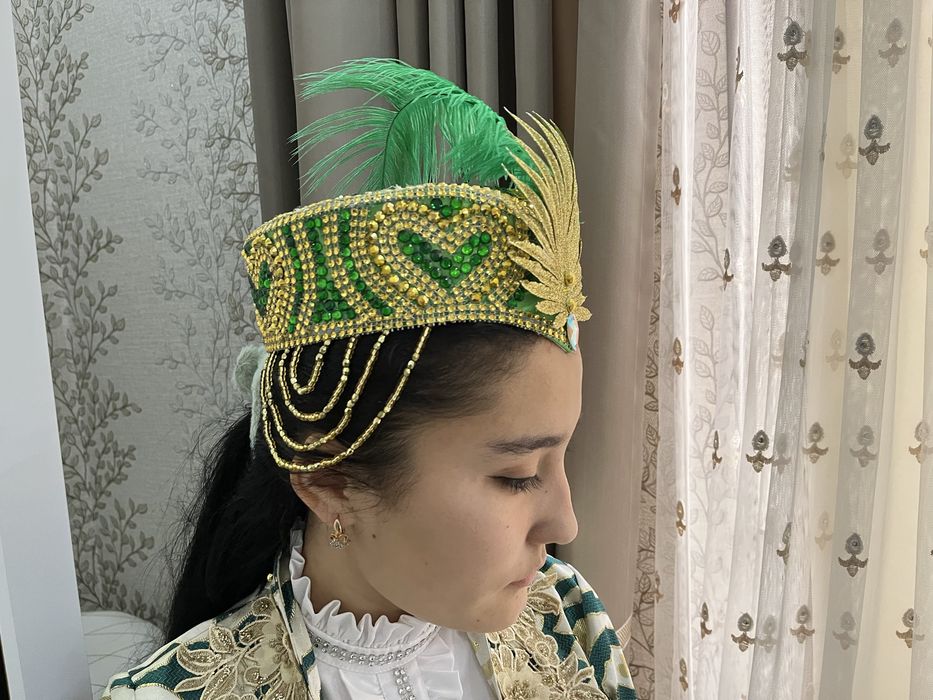 Ansabil faqat yashil naketi va doʻpisi