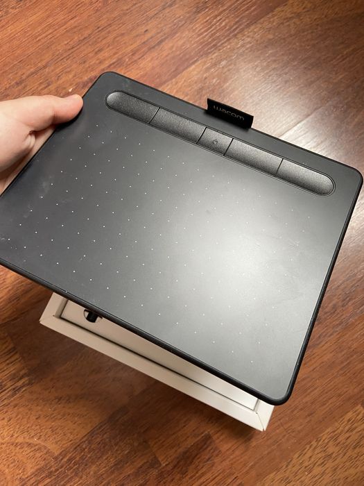 Графический планшет WACOM INTUOS