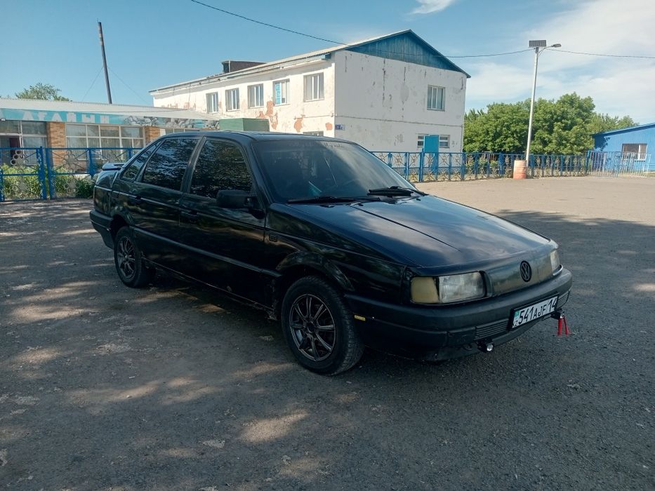 Пассат б3           седан