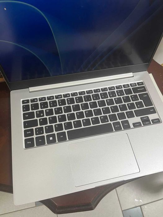 лаптоп Samsung KM5L9001