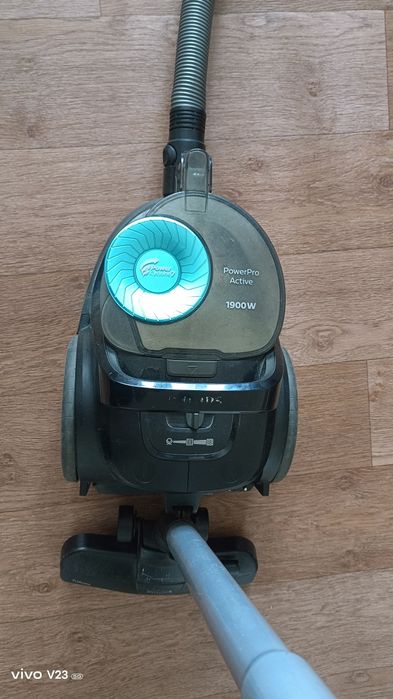 Срочно продам пылесос