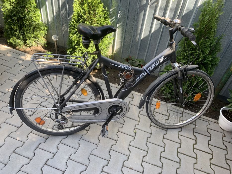 Vînd bicicletā PEGASUS