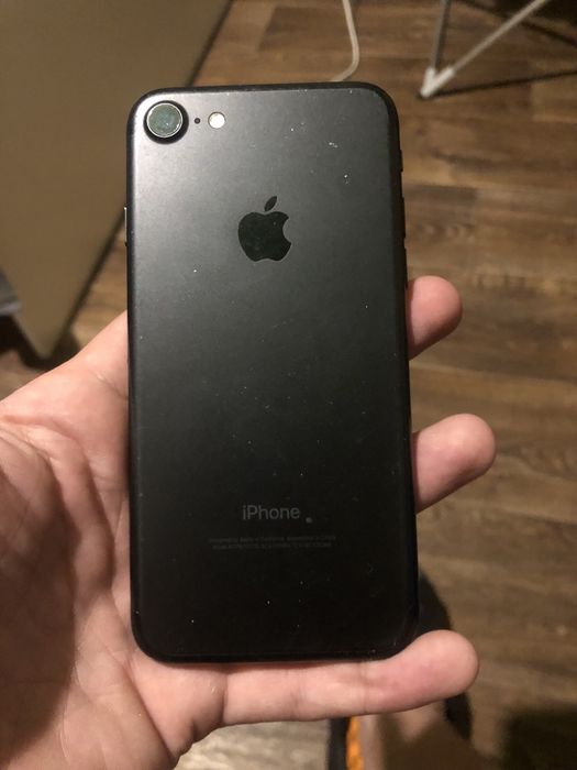 Iphone 7 black продам