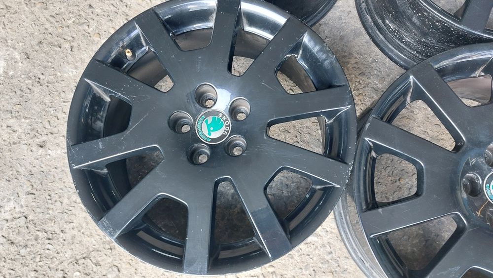 Оригинални джанти 5х100 за Шкода 16 цола