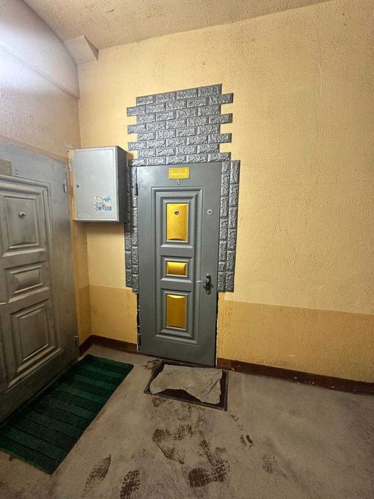 СРОЧНО !! Продается квартира в Яшнабаде 1/1/2 ( 32 кв/м ) Сангород