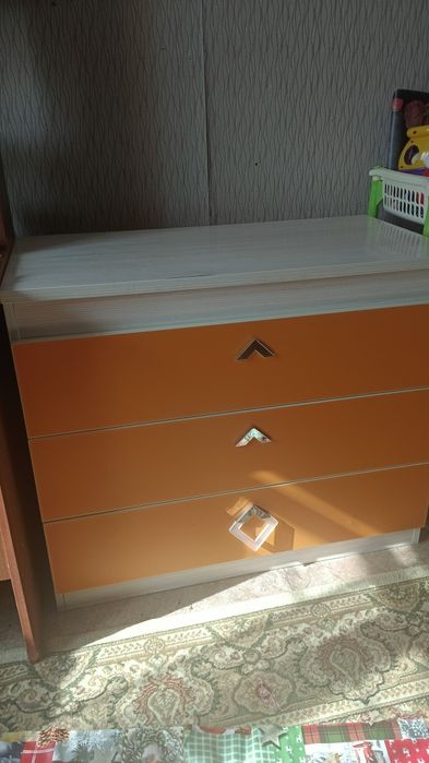 Продам спальный гарнитур