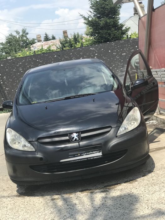 PEUGEOT 307