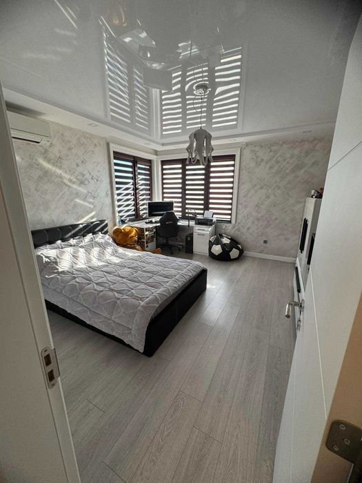 Продава се Многостаен апартамент в Пловдив, Остромила - 179 кв.м за 835 €/кв.м - Снимка #2