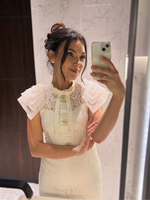 Дантелена рокля Cocoon