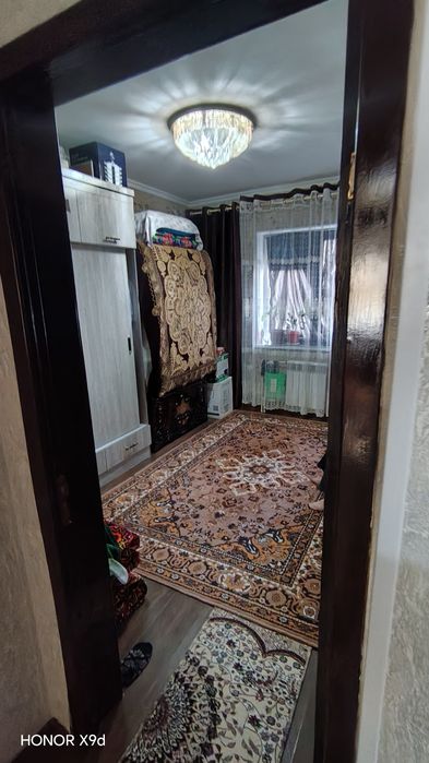 Yangi domdan 3 xona 3 etajda kv sotiladi