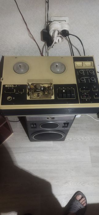 Магнитофоны музыкальные калонки