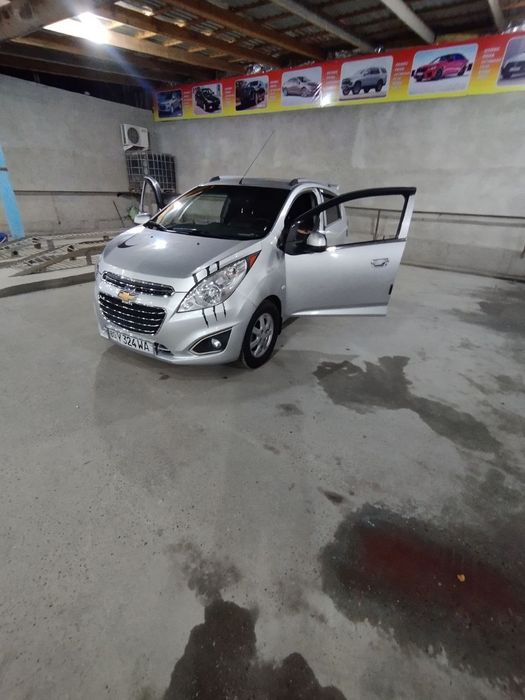 Spark sotiladi qarab haydalgan