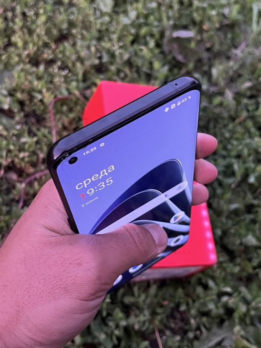 One plus 10 pro 5g 256 GB