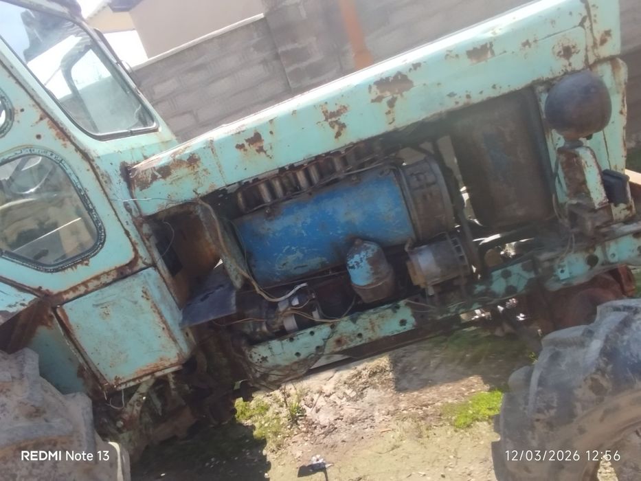 T 40 traktor sotiladi 4×4 oldi tortadi narxi 40 mln balonlar 90 foiz