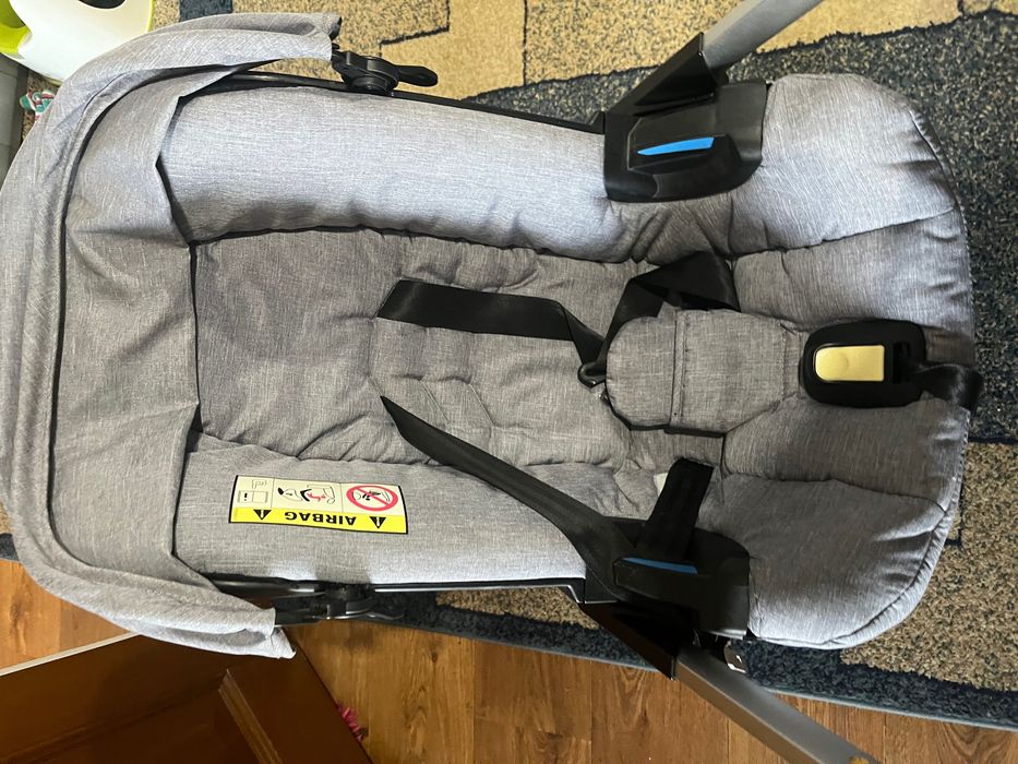 Автолюлька, коляска